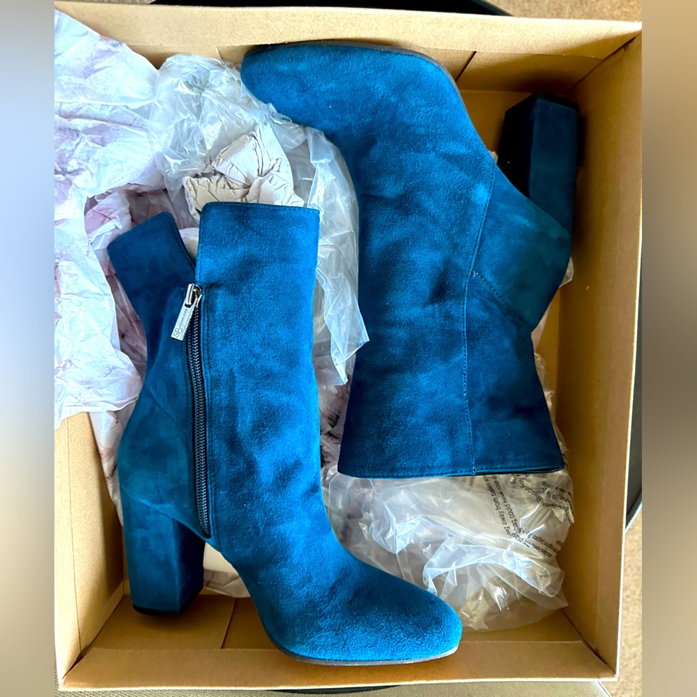 Jessica Simpson Kaelin Boots in Azurite Suede size 5